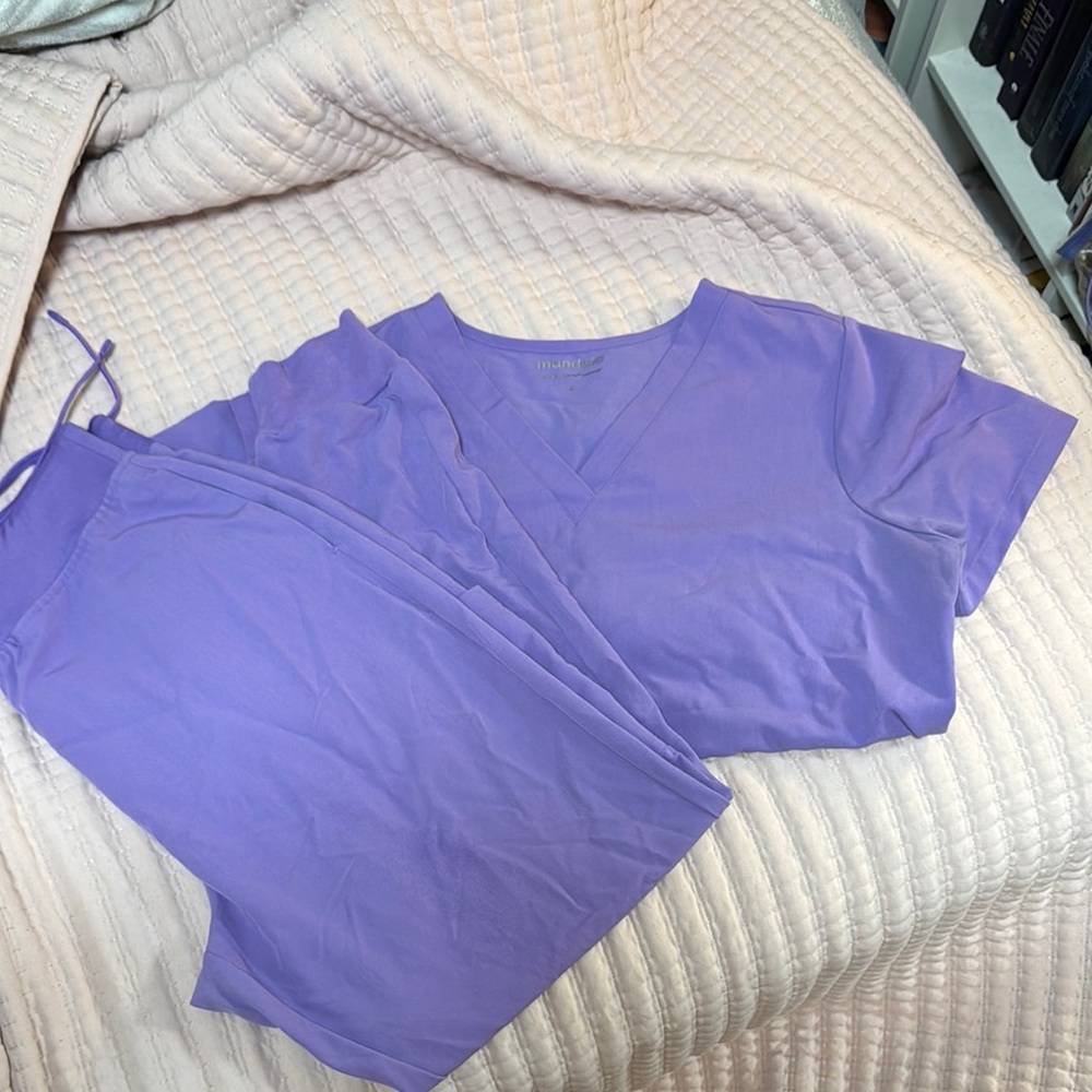 Mandala Purple Scrub Set